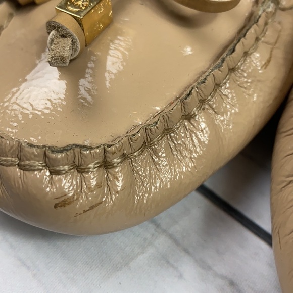 Michael Kors Beige Leather Loafers Sz 7.5 - Picture 3 of 10